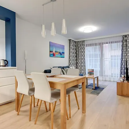 Hotel apartamentowy & Gym Old Town Chmielna By Renters 3*
