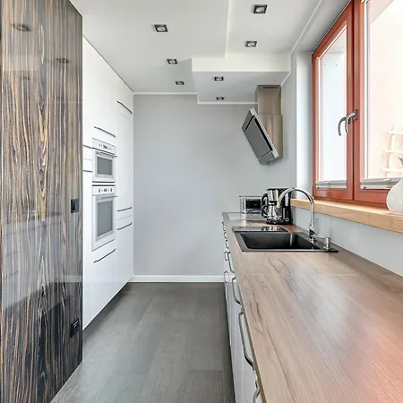 Apartment Elegant And Comfortable In Dom & House