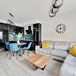 & Gym Old Town Chmielna By Renters