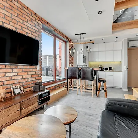 & Gym Old Town Chmielna By Renters Apart-hotel 3*