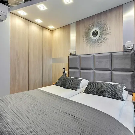 & Gym Old Town Chmielna By Renters