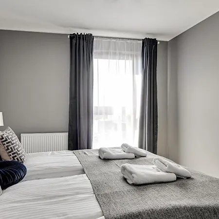& Gym Old Town Chmielna By Renters 3*