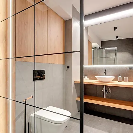 & Gym Old Town Chmielna By Renters 3* Gdańsk