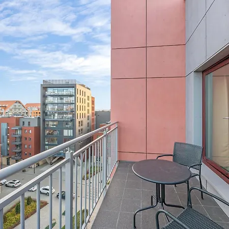 & Gym Old Town Chmielna By Renters Apart-hotel 3*