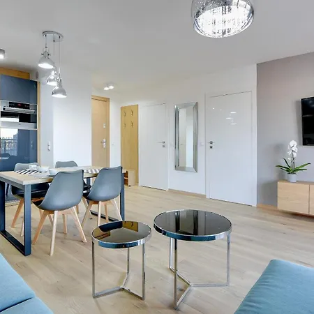 Apartment Elegant And Comfortable In Dom & House