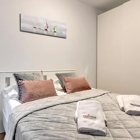 & Gym Old Town Chmielna By Renters