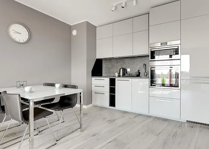 Elegant And Comfortable In Dom & House