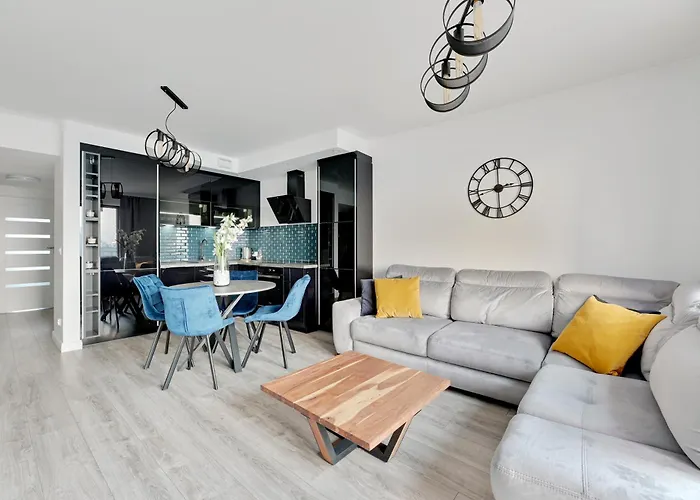 Elegant And Comfortable In Dom & House