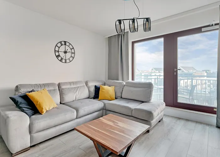 Elegant And Comfortable In Dom & House