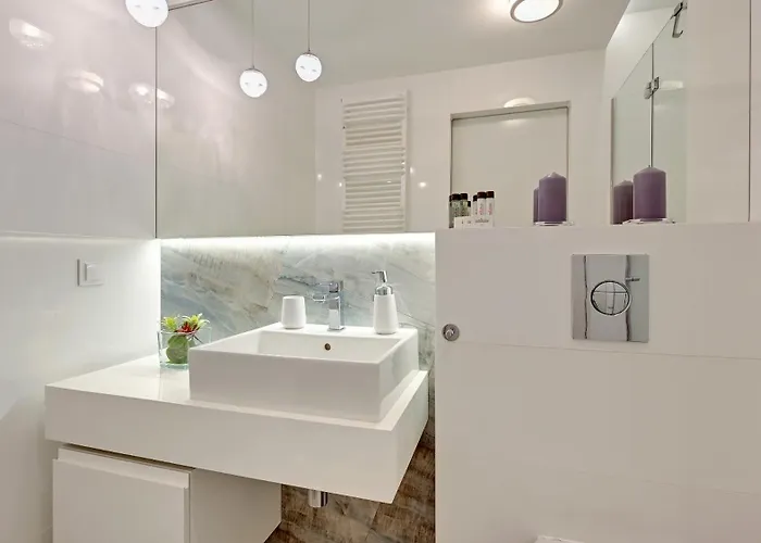 Elegant And Comfortable In Dom & House