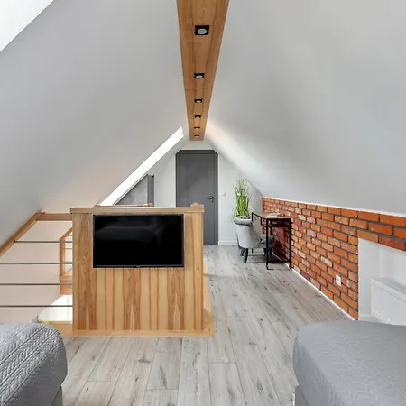 & Gym Old Town Chmielna By Renters 3* Gdańsk