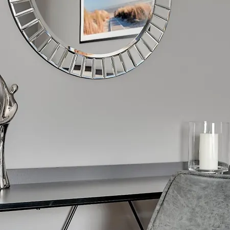 Elegant And Comfortable In Dom & House מלון דירות 3*