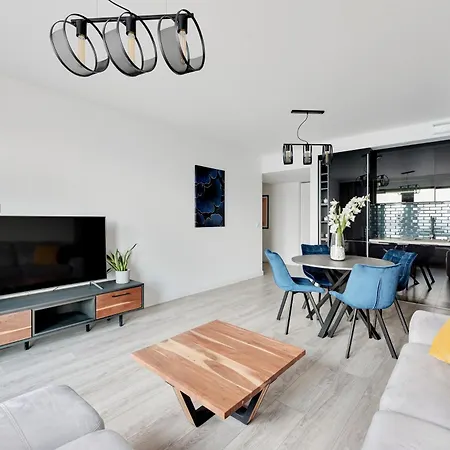 Apartmanhotel & Gym Old Town Chmielna By Renters